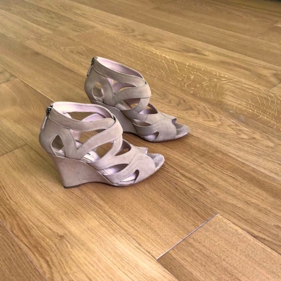 miu miu designer wedges, they run smaller - Picture 5 of 8
